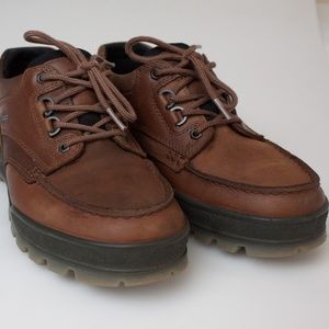 ECCO Track II Low Shoes, Bison Color, Size 43